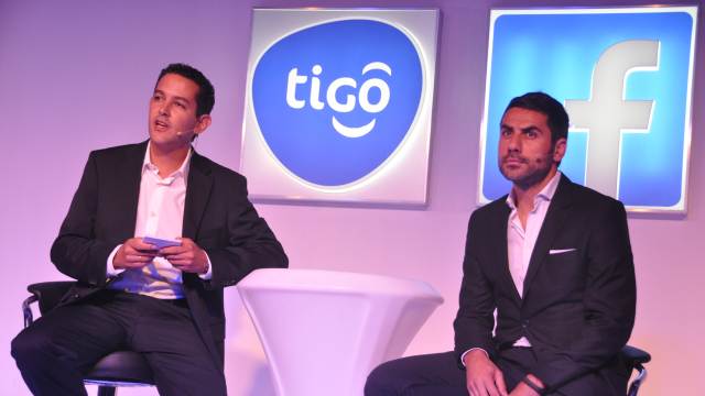 © Diego Gutierrez (Tigo Tanzania) with Facebook's Nicola D'Elia - 2014